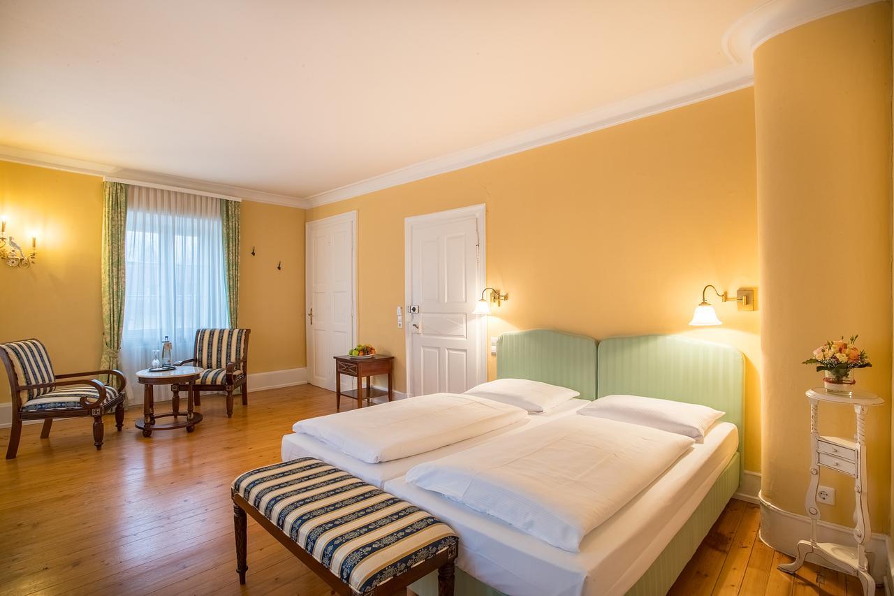 Schlosshotel 넥카르비쇼프샤임 외부 사진