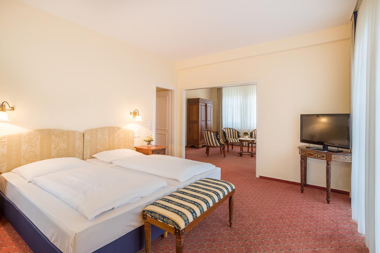 Schlosshotel 넥카르비쇼프샤임 외부 사진