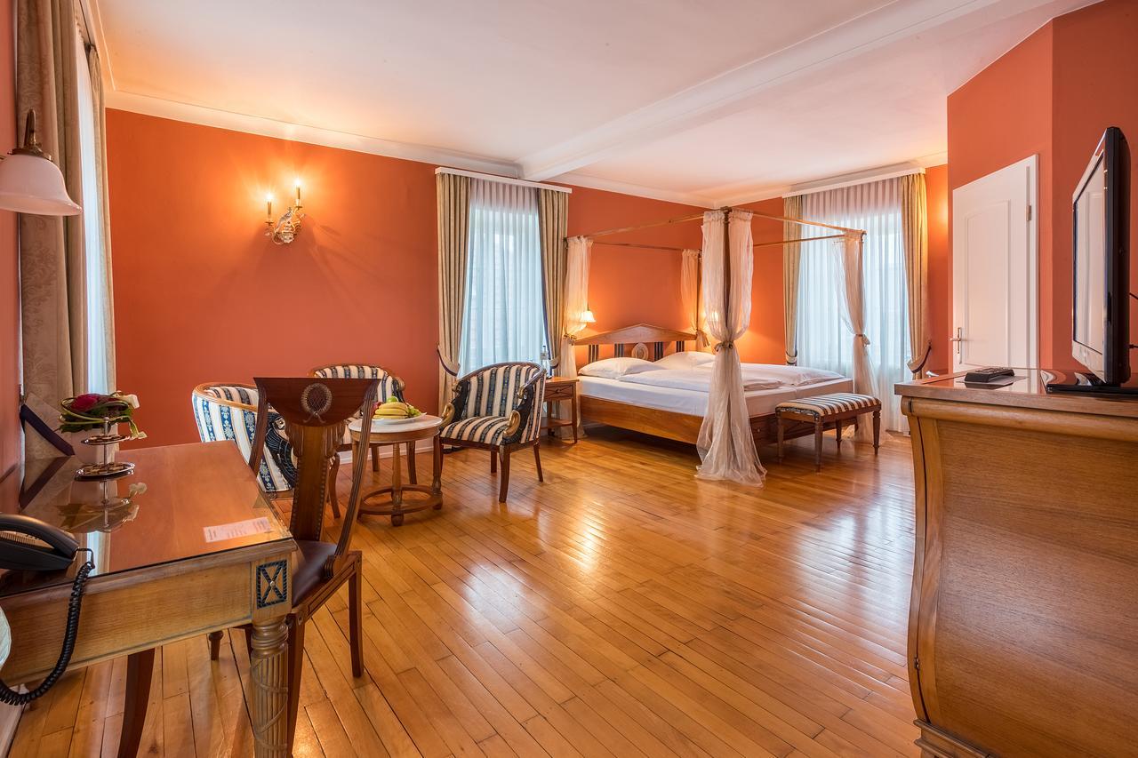 Schlosshotel 넥카르비쇼프샤임 외부 사진